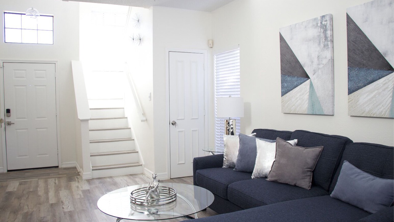 Photo of Livingroom in Euless