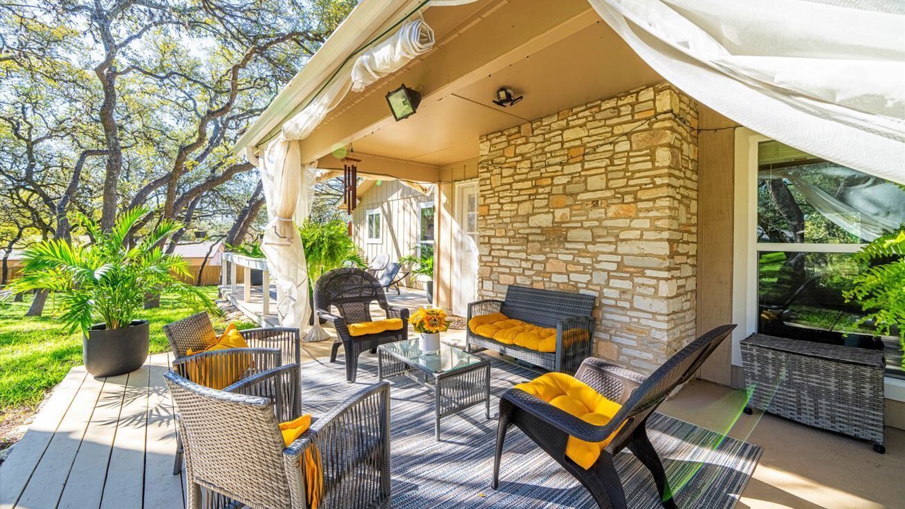 Photo of Patio Balcony in San Marcos