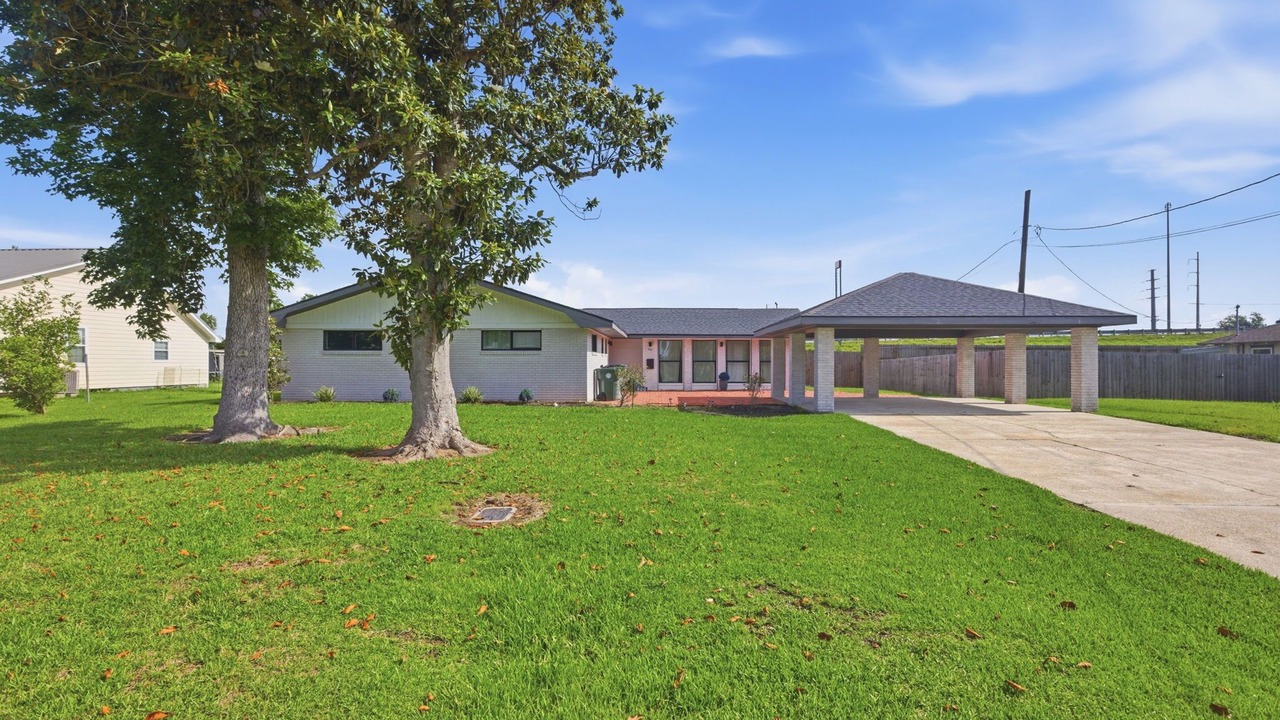 Photo of Outdoor in Lake Charles