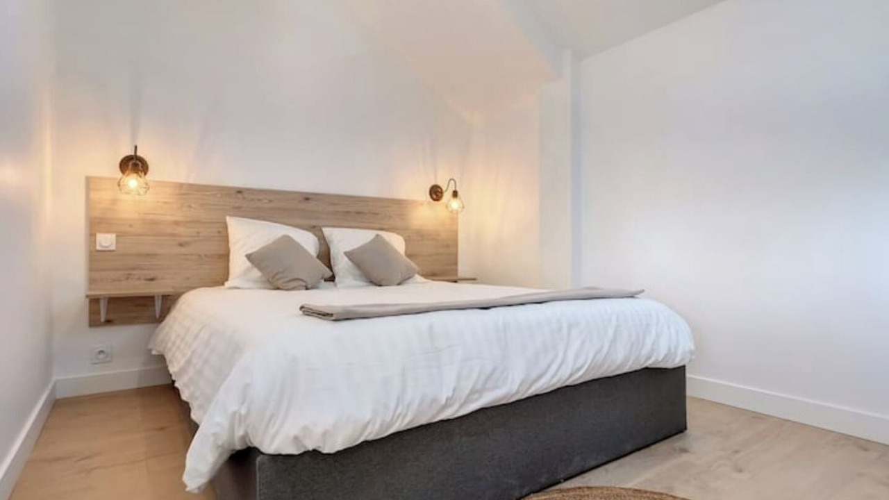 Photo of Bedroom in St-Meme-le-Tenu