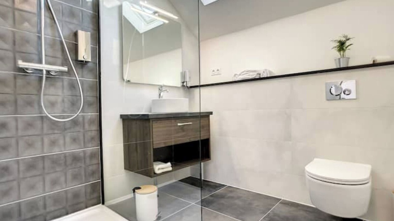 Photo of Bathroom in St-Meme-le-Tenu