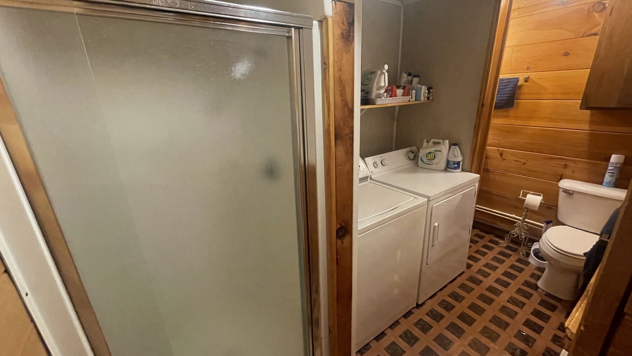 Photo of Bathroom in Limestone