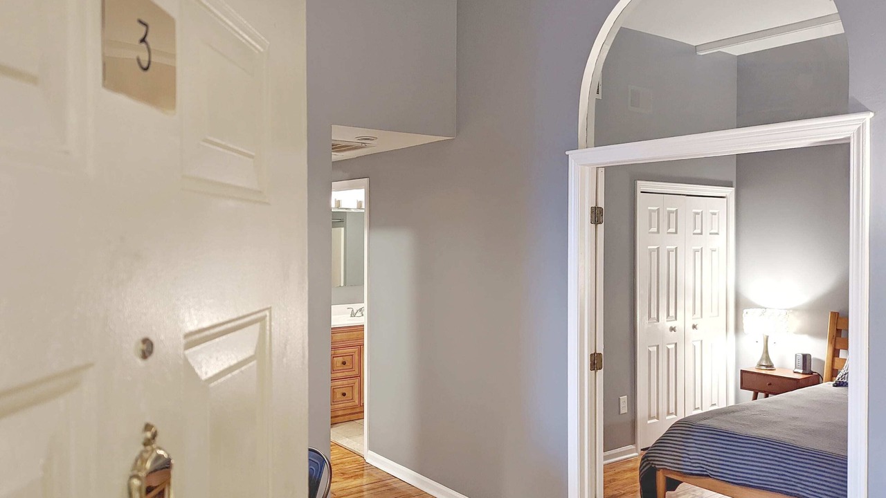 Photo of Bedroom in Bay City
