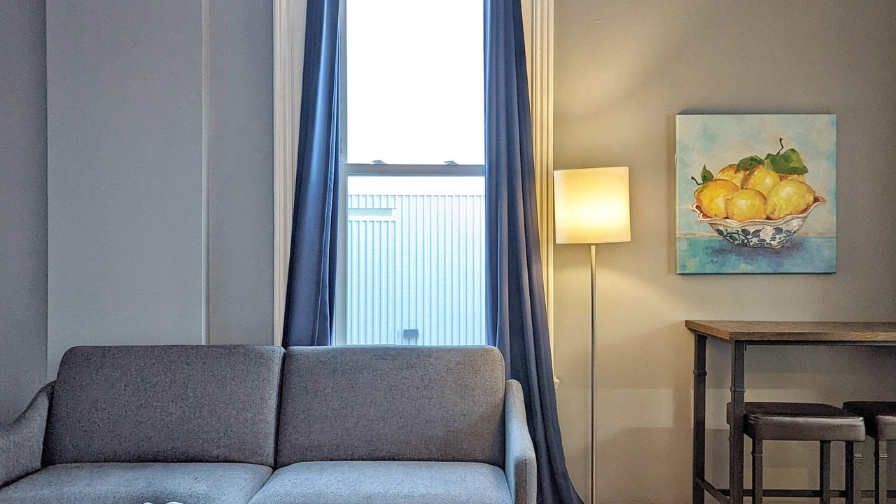 Photo of Livingroom in Bay City