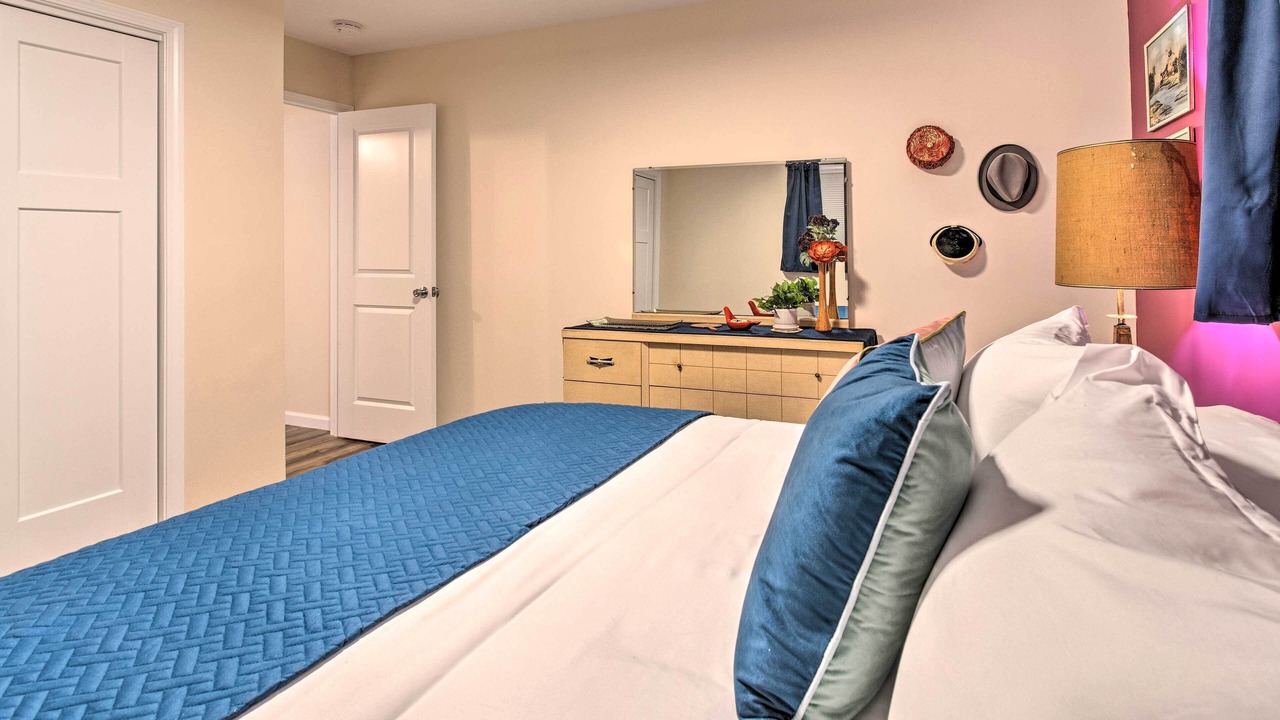 Photo of Bedroom in Normal