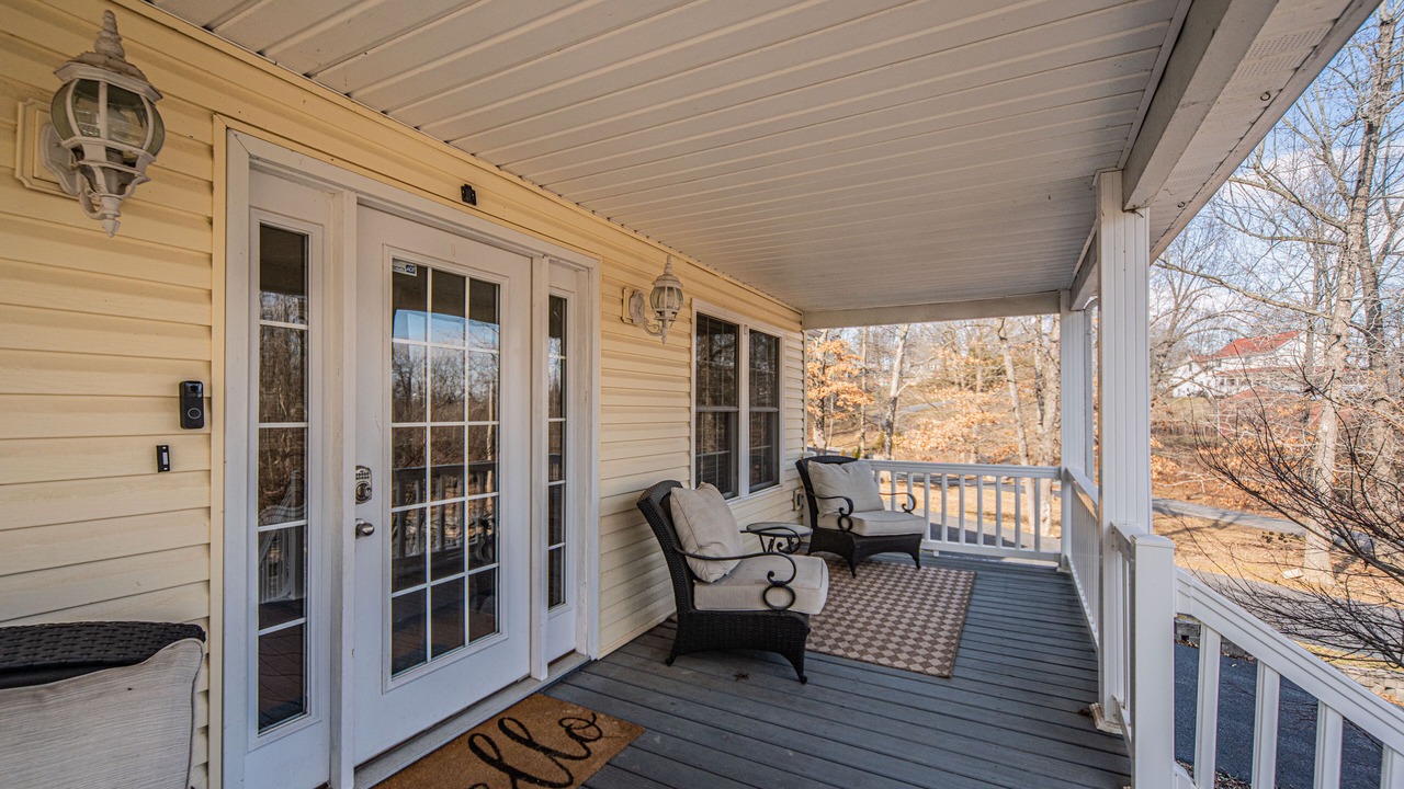 Photo of Patio Balcony in Grand Rivers