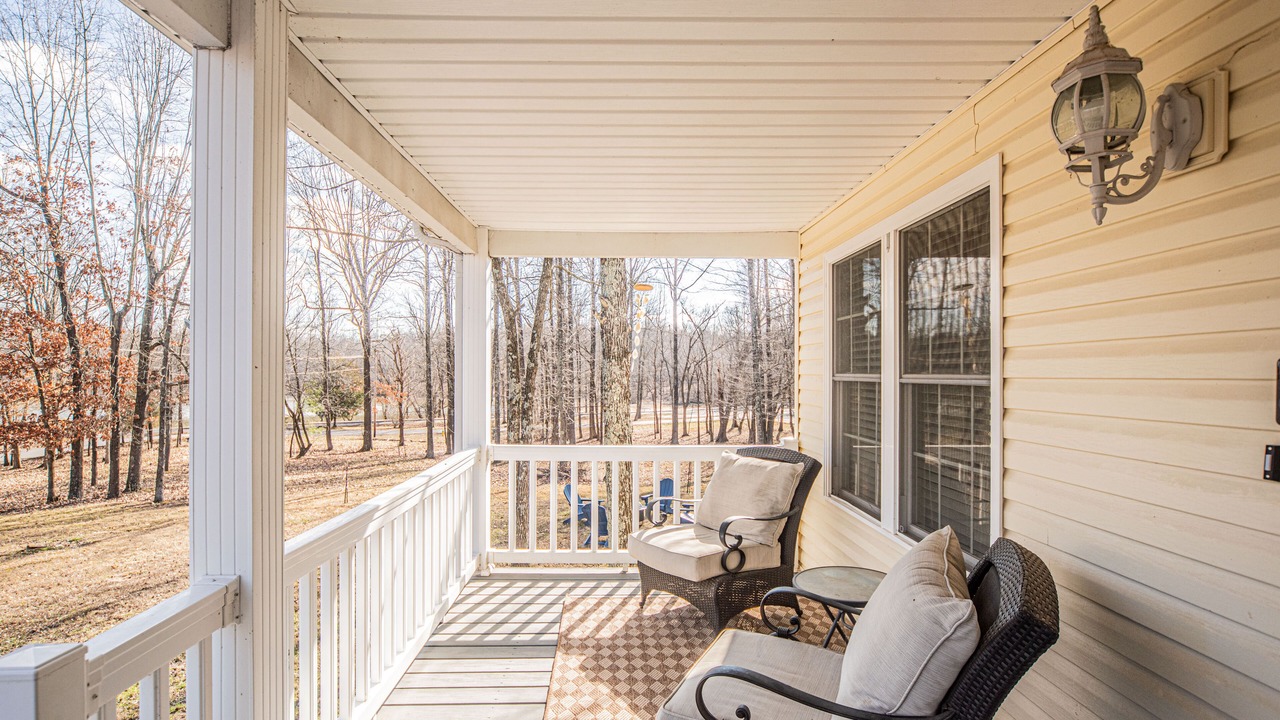 Photo of Patio Balcony in Grand Rivers
