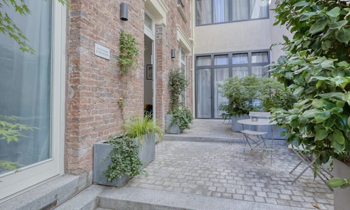 Photo of Outdoor in Quartier des Grandes-Carrieres