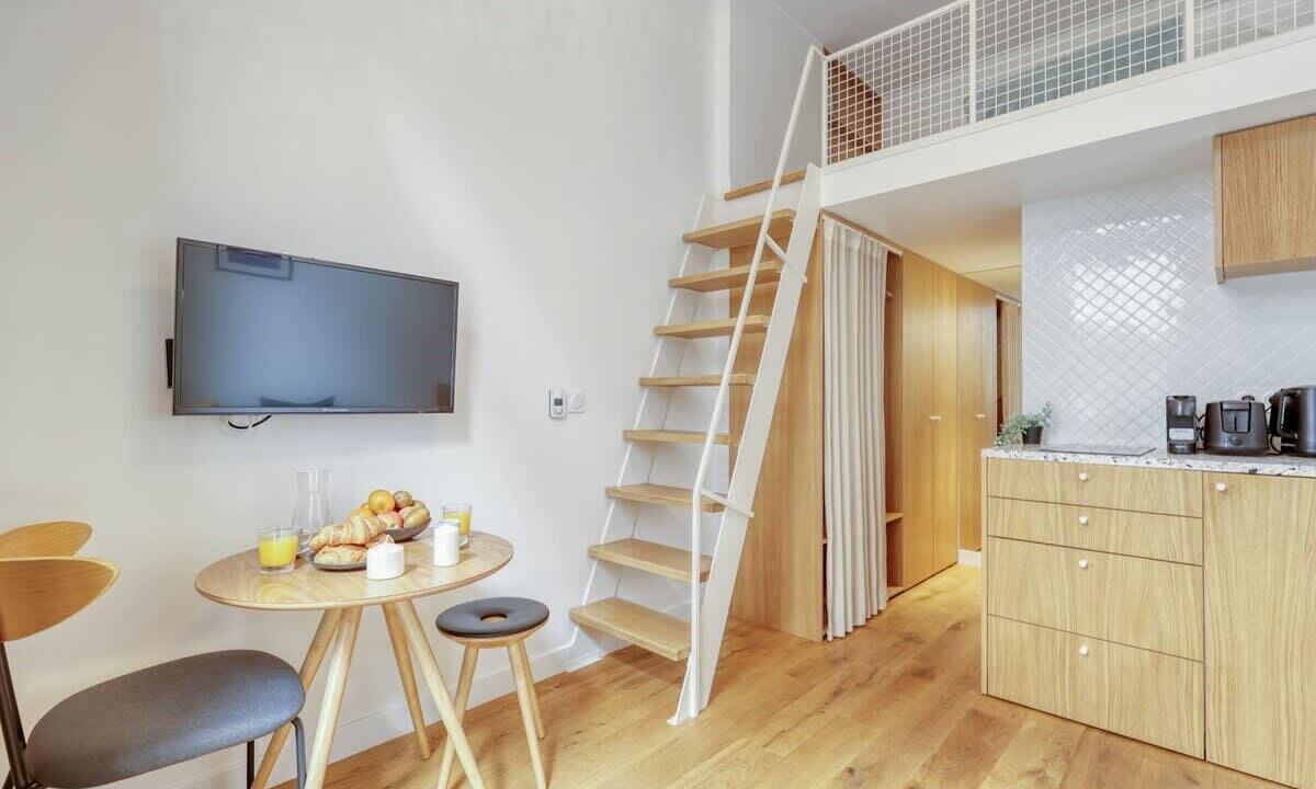 Photo of Livingroom in Quartier des Grandes-Carrieres