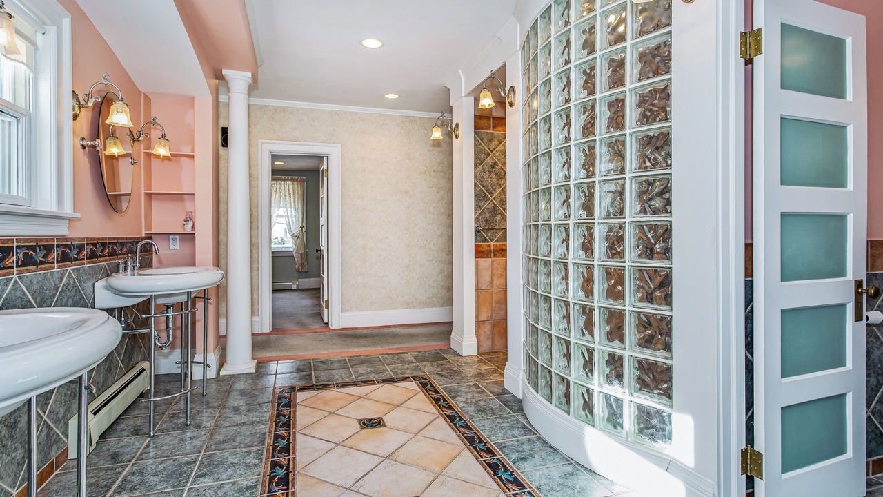 Photo of Bathroom in Mandana