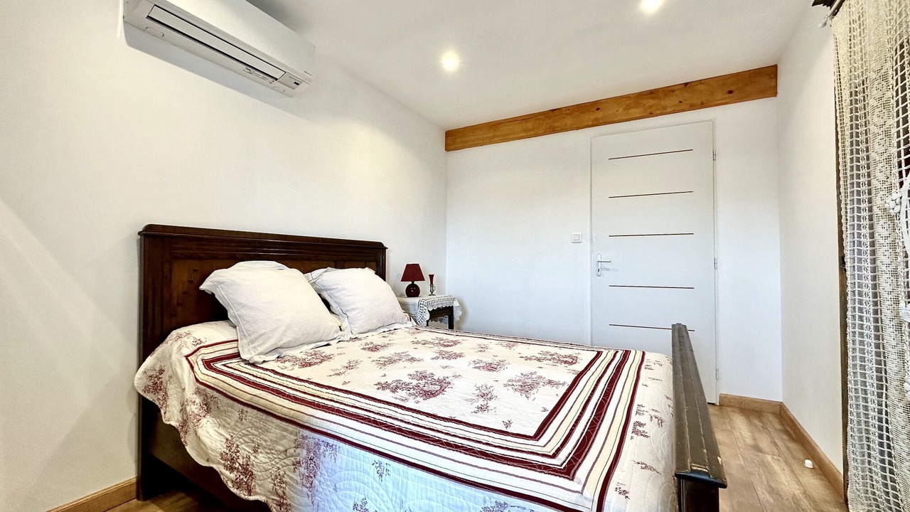 Photo of Bedroom in Sari-d'Orcino