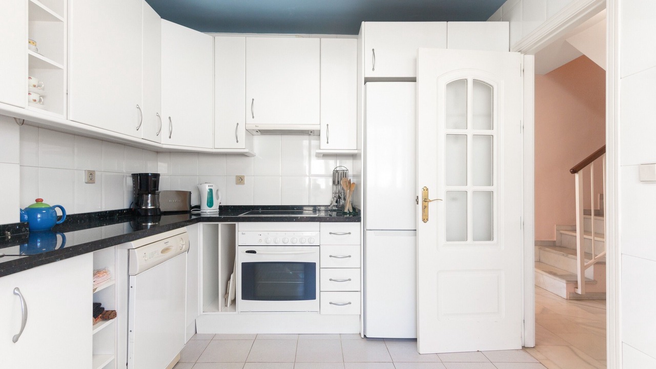 Photo of Kitchen in Marbella Seafront Promenade