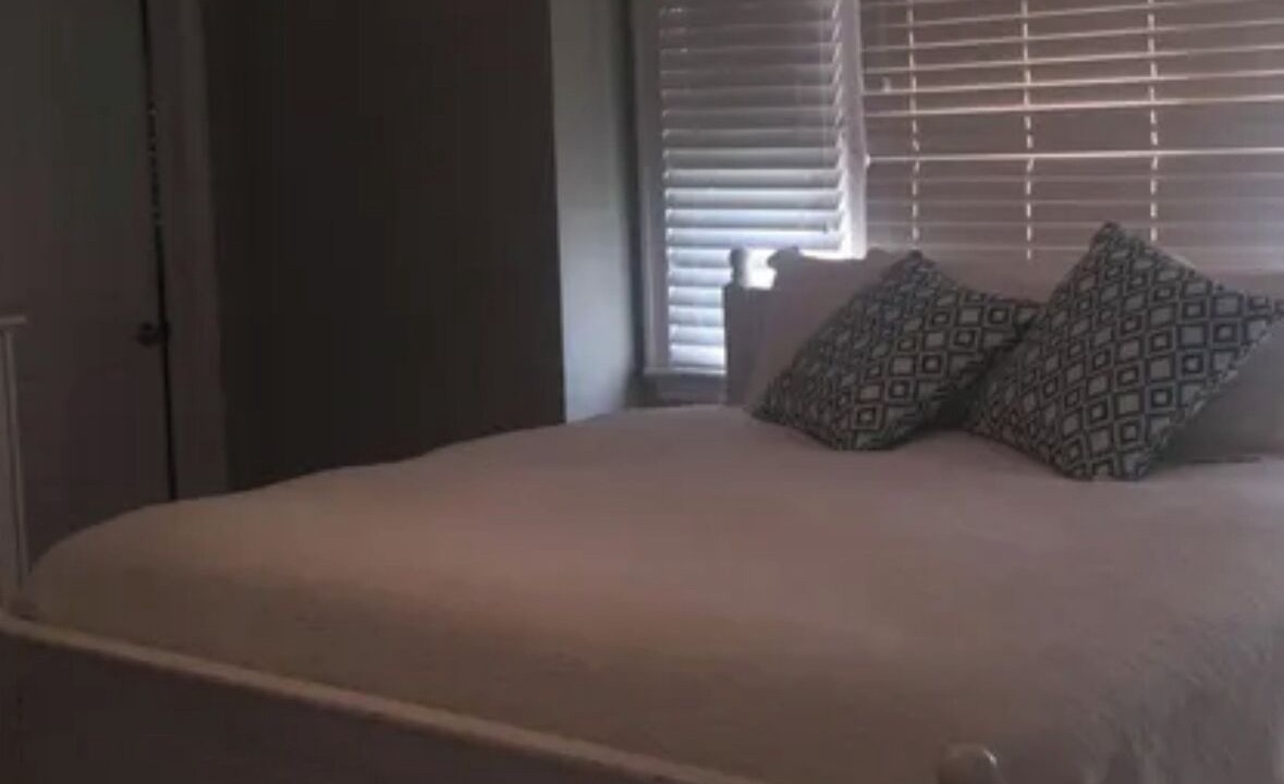 Photo of Bedroom in Wall