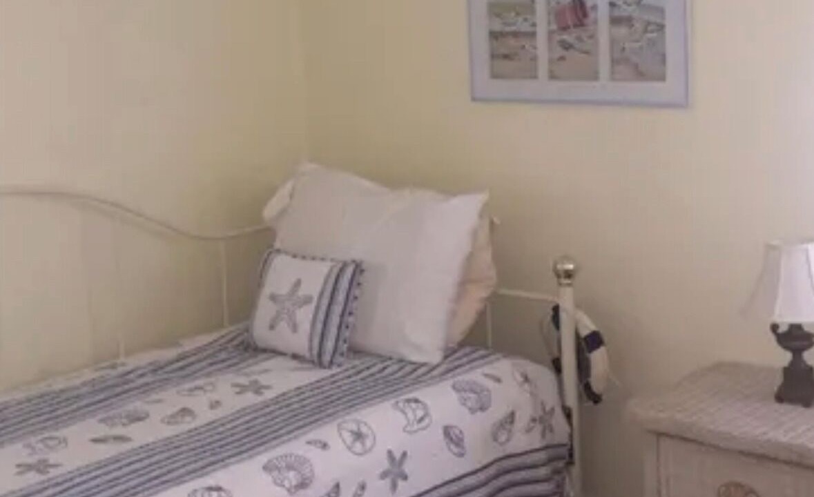 Photo of Bedroom in Wall