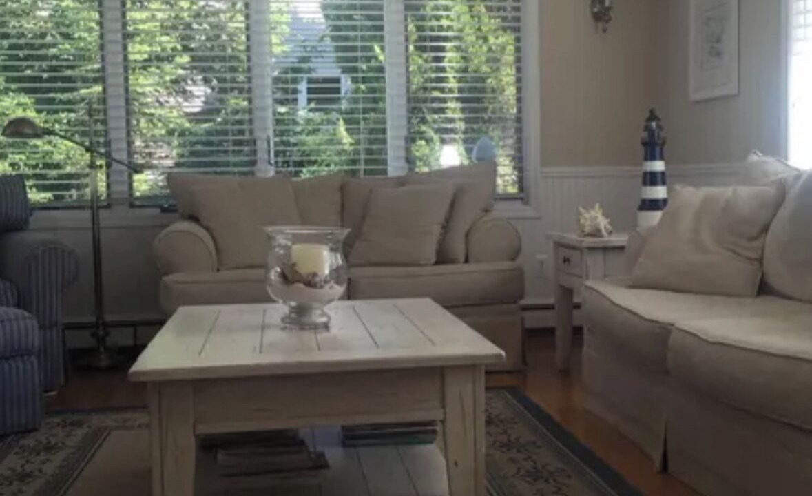 Photo of Livingroom in Wall