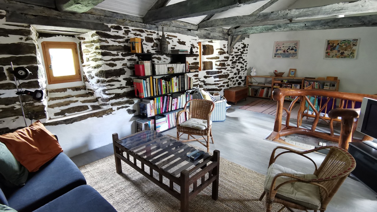 Photo of Livingroom in Saint-Pierre-Saint-Jean