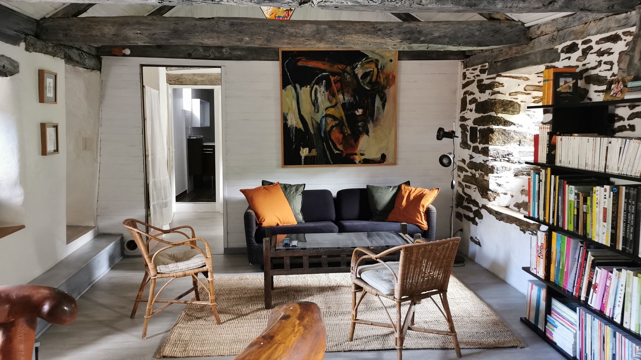 Photo of Livingroom in Saint-Pierre-Saint-Jean