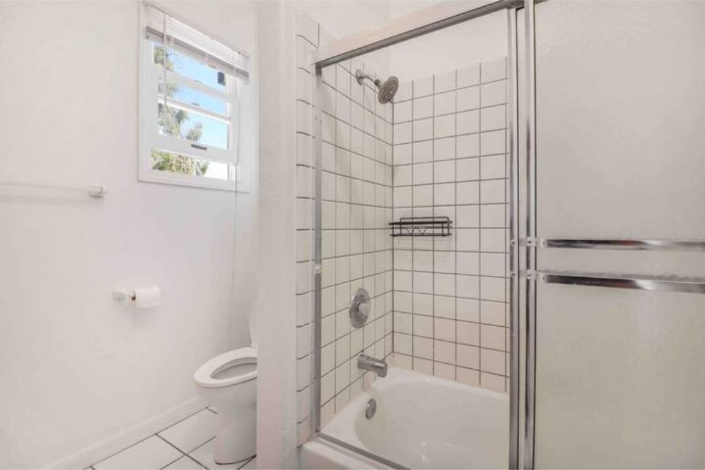 Photo of Bathroom in Townsite