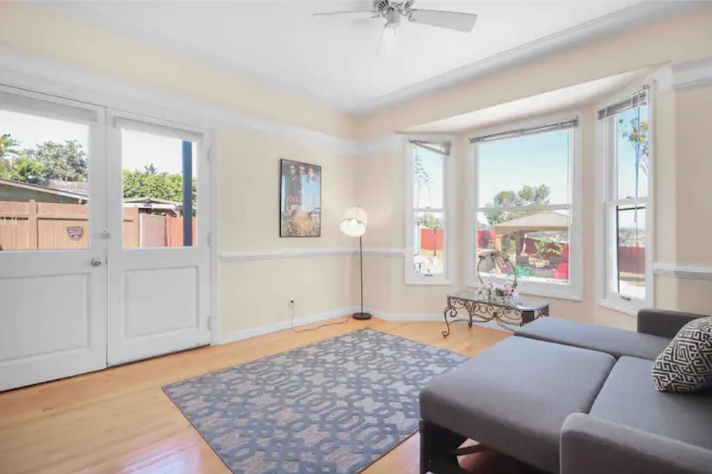 Photo of Livingroom in Townsite