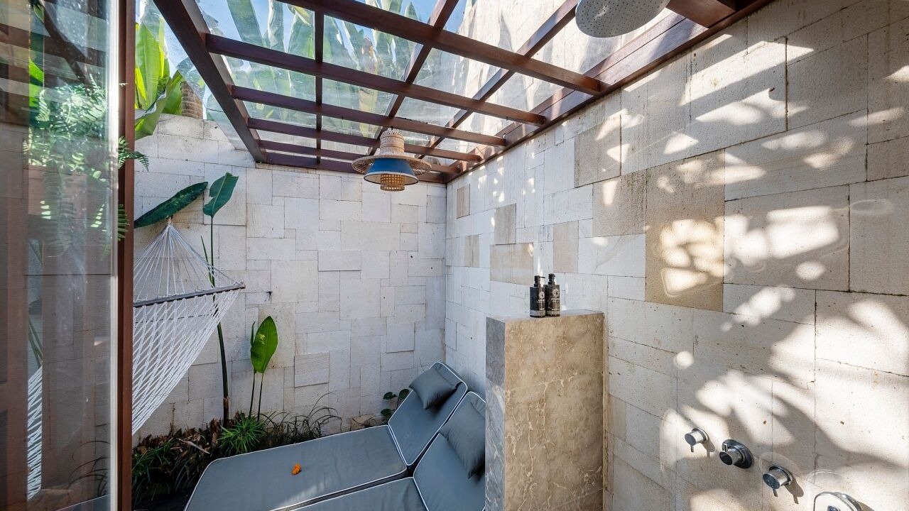 Photo of Patio Balcony in Kenderan