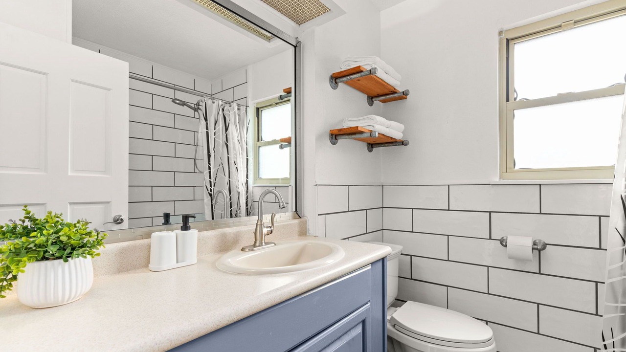 Photo of Bathroom in Medical Center District