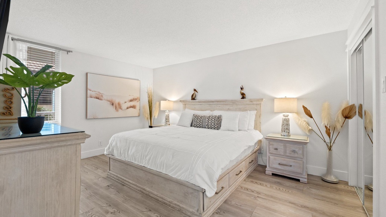 Photo of Bedroom in Gulf Lagoon Beach