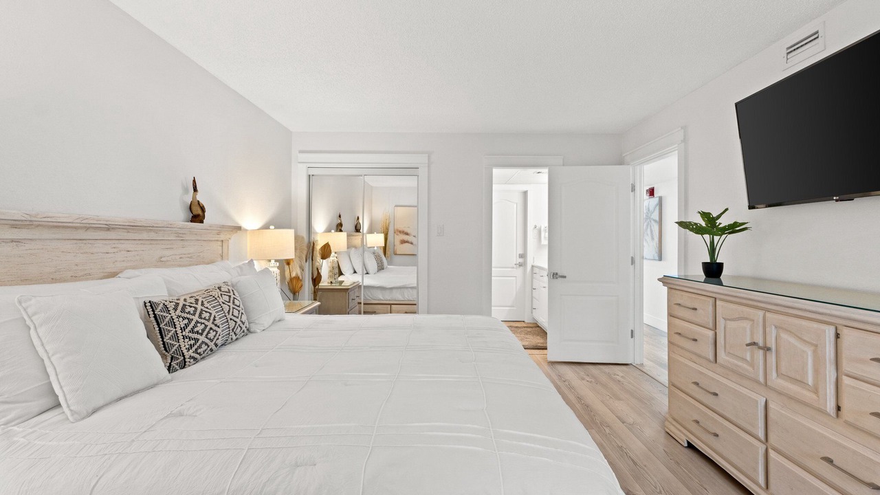 Photo of Bedroom in Gulf Lagoon Beach