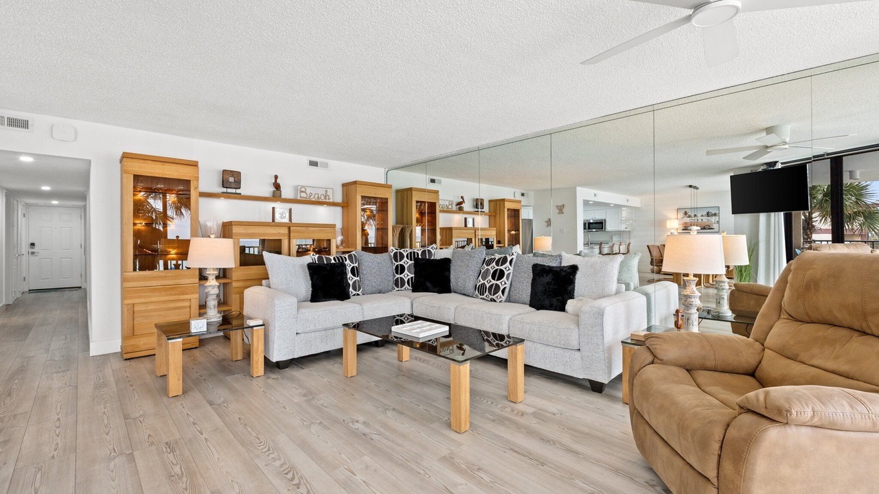 Photo of Livingroom in Gulf Lagoon Beach