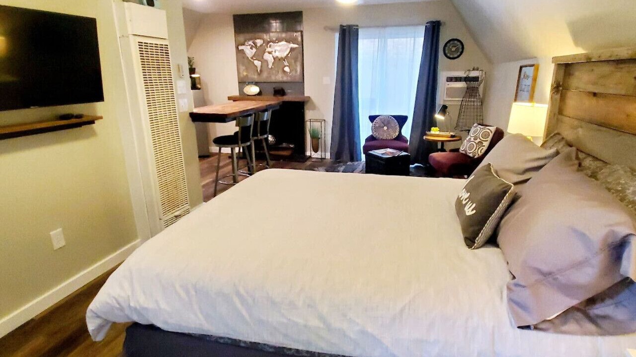 Photo of Bedroom in Glenwood Springs