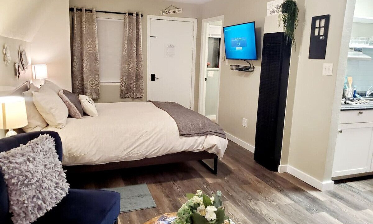 Photo of Bedroom in Glenwood Springs