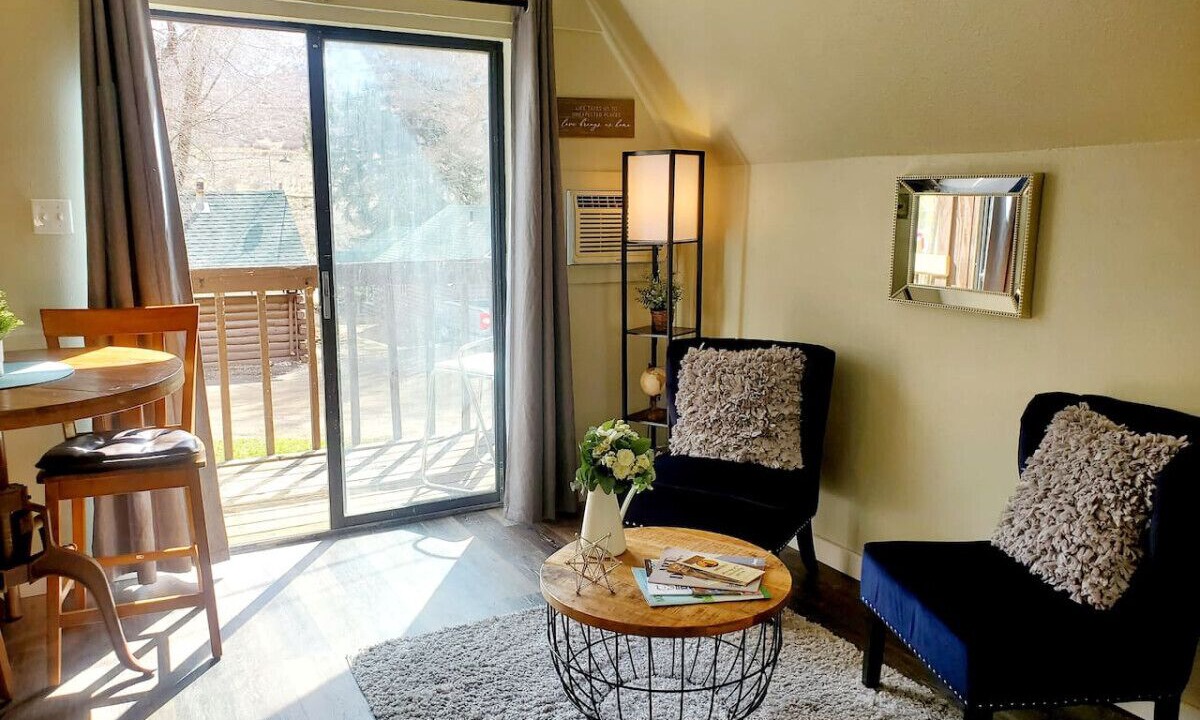 Photo of Livingroom in Glenwood Springs