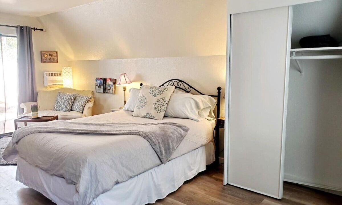 Photo of Bedroom in Glenwood Springs