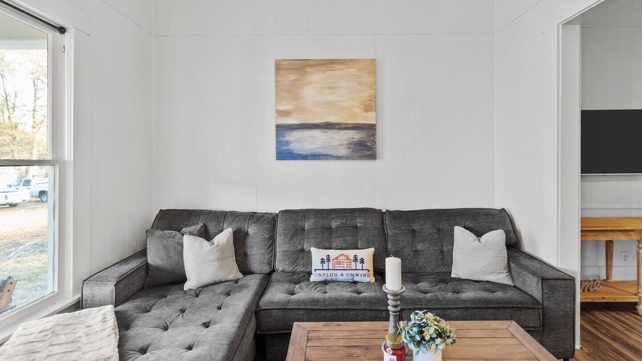 Photo of Livingroom in Mooringsport