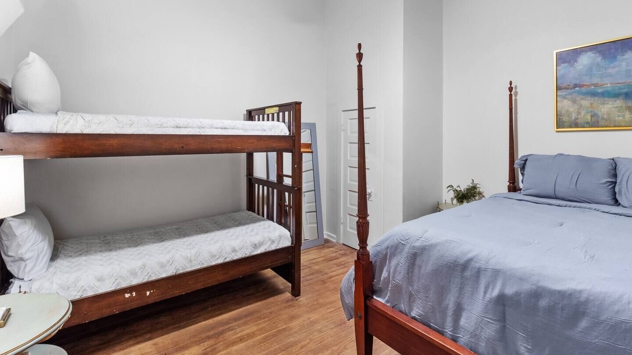 Photo of Bedroom in Mooringsport