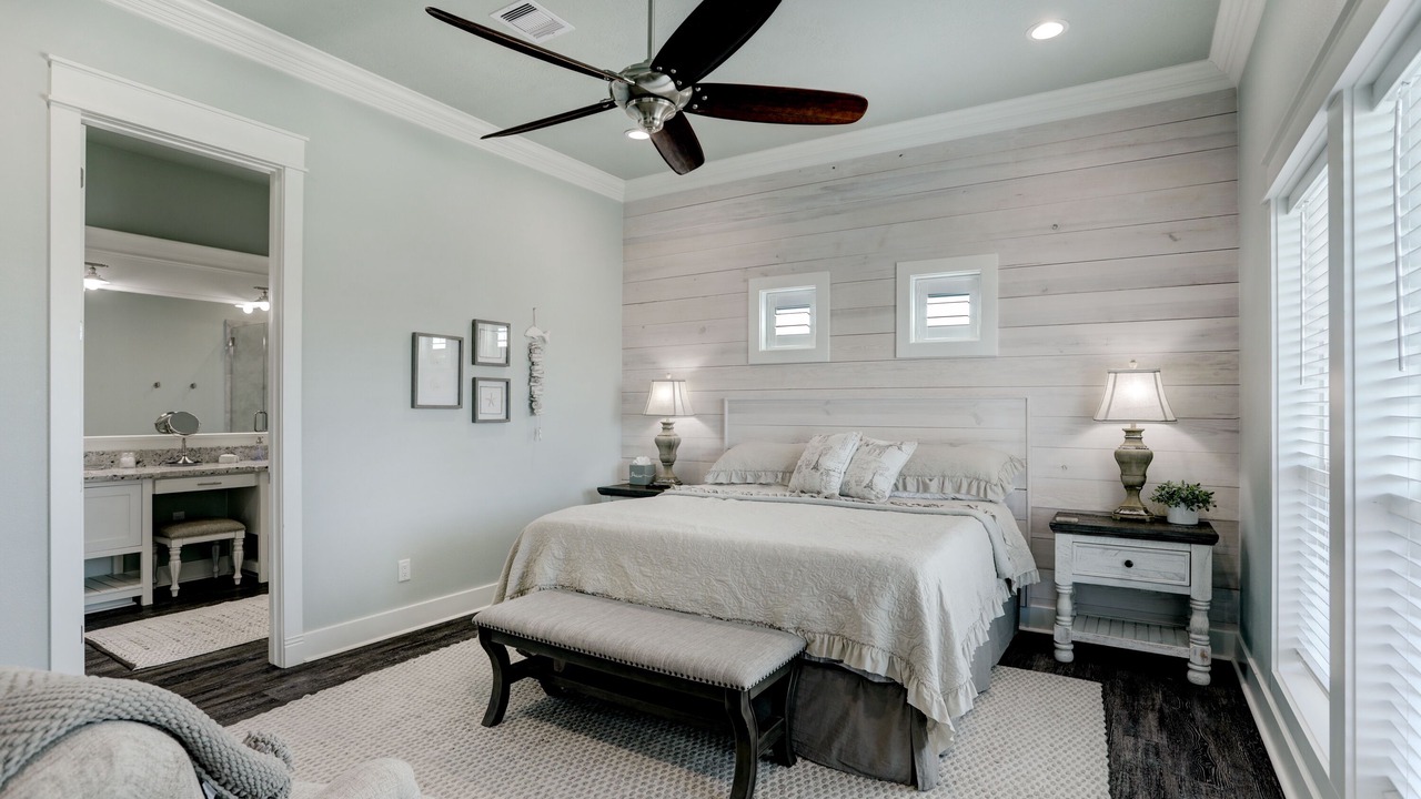 Photo of Bedroom in Port Bolivar