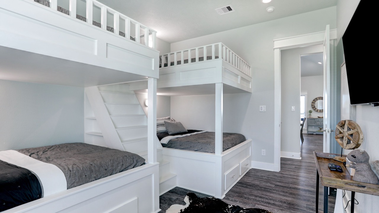 Photo of Bedroom in Port Bolivar