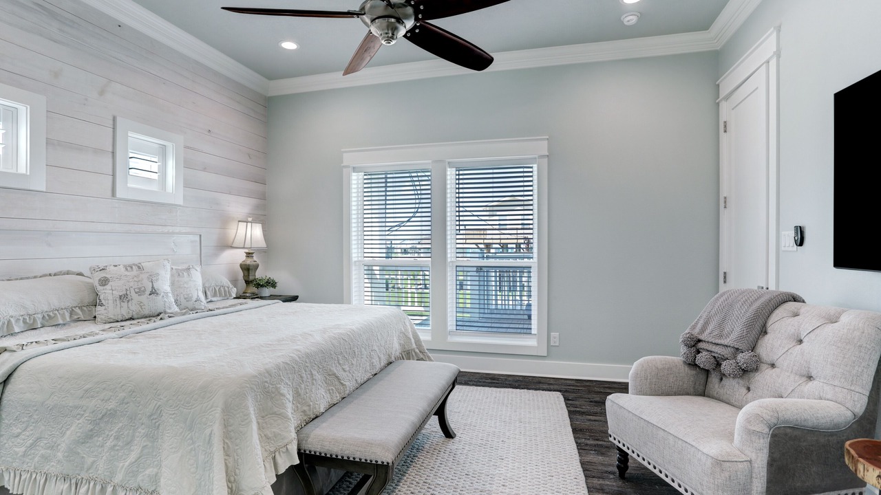 Photo of Bedroom in Port Bolivar
