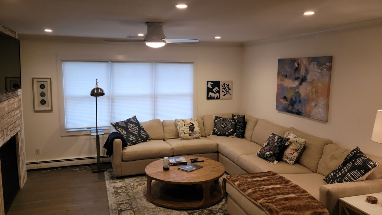 Photo of Livingroom in Mattituck