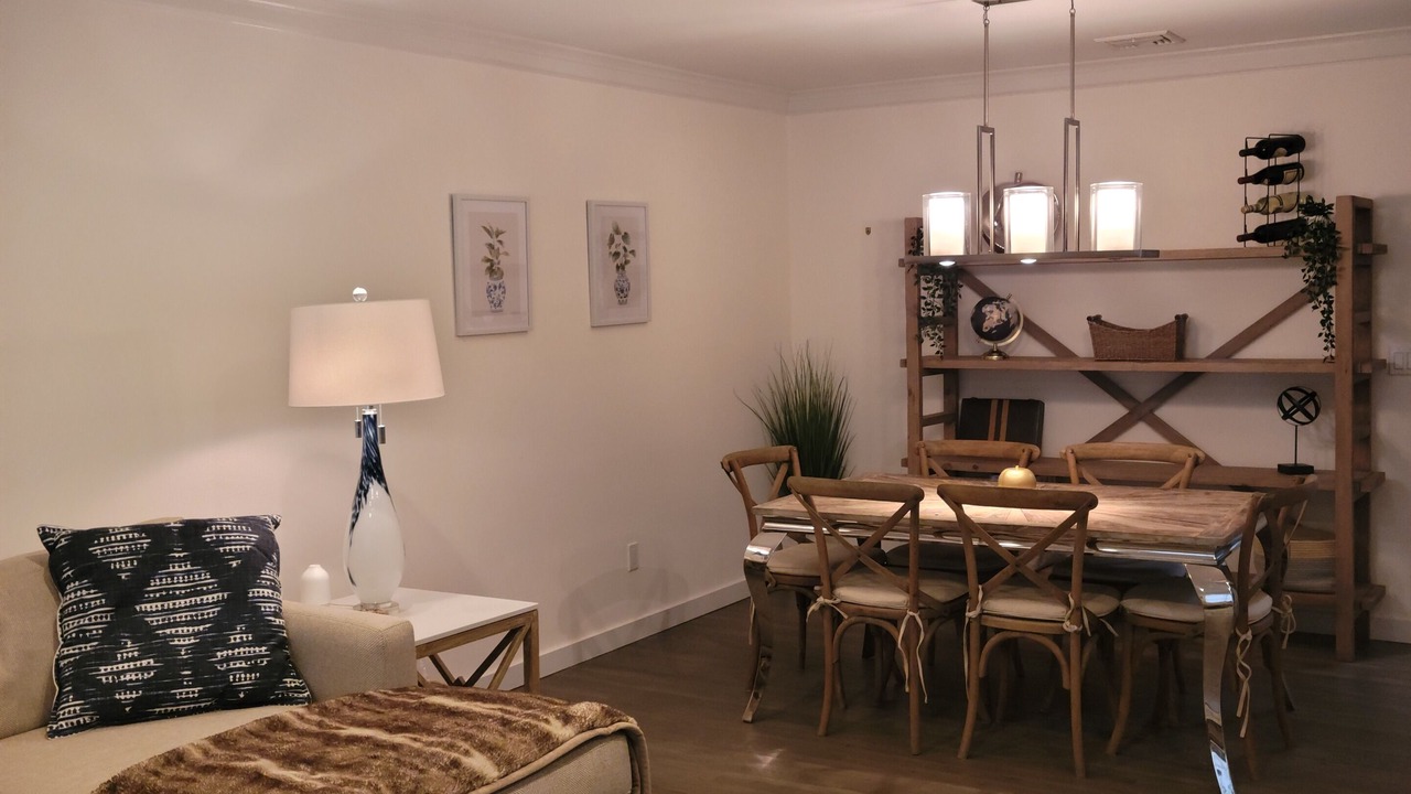 Photo of Livingroom in Mattituck