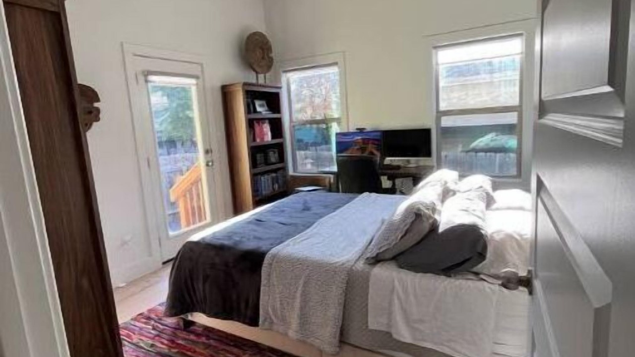 Photo of Bedroom in Foster Heights