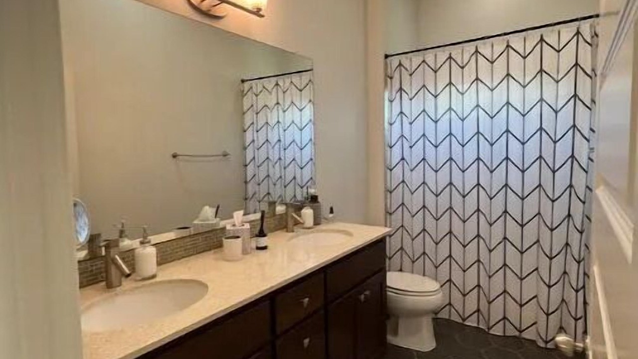 Photo of Bathroom in Foster Heights