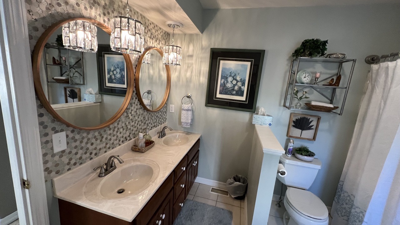 Photo of Bathroom in Sunbury