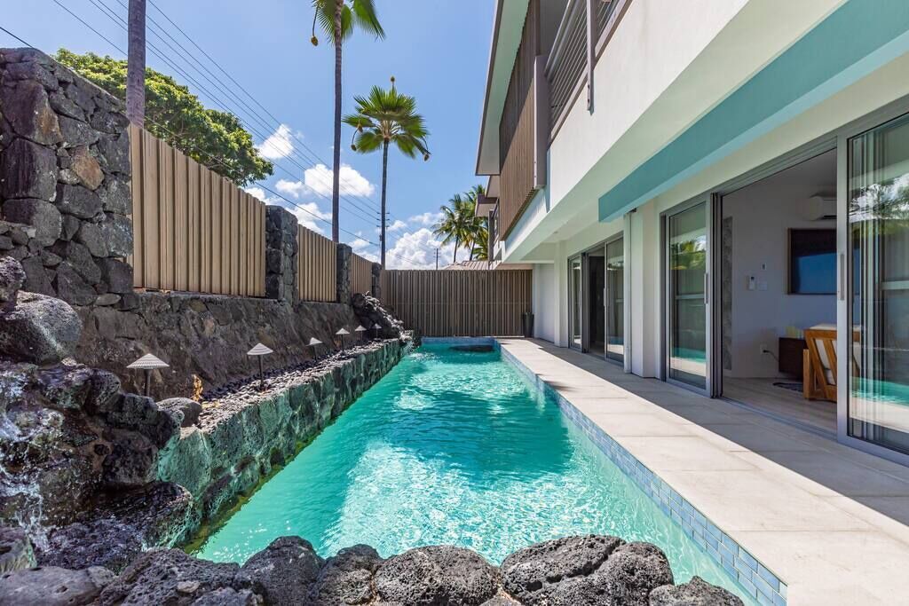 Photo of Outdoor in Kahaluu Bay