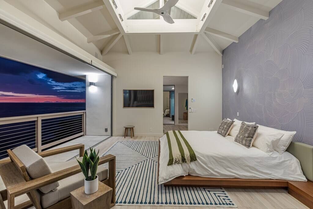 Photo of Others in Kahaluu Bay