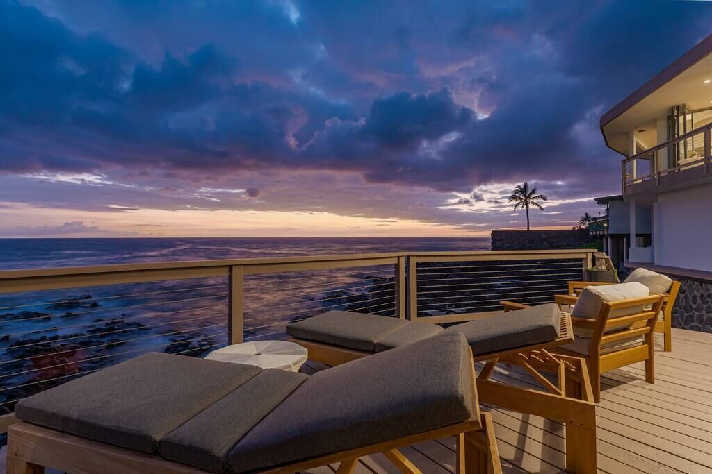 Photo of Others in Kahaluu Bay