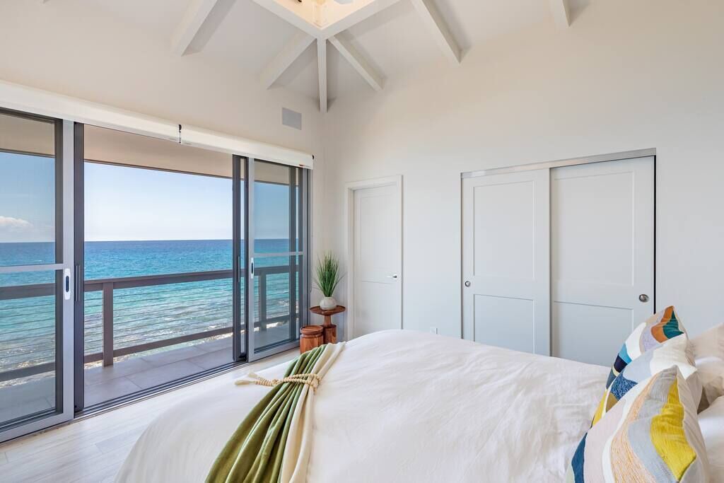 Photo of Others in Kahaluu Bay