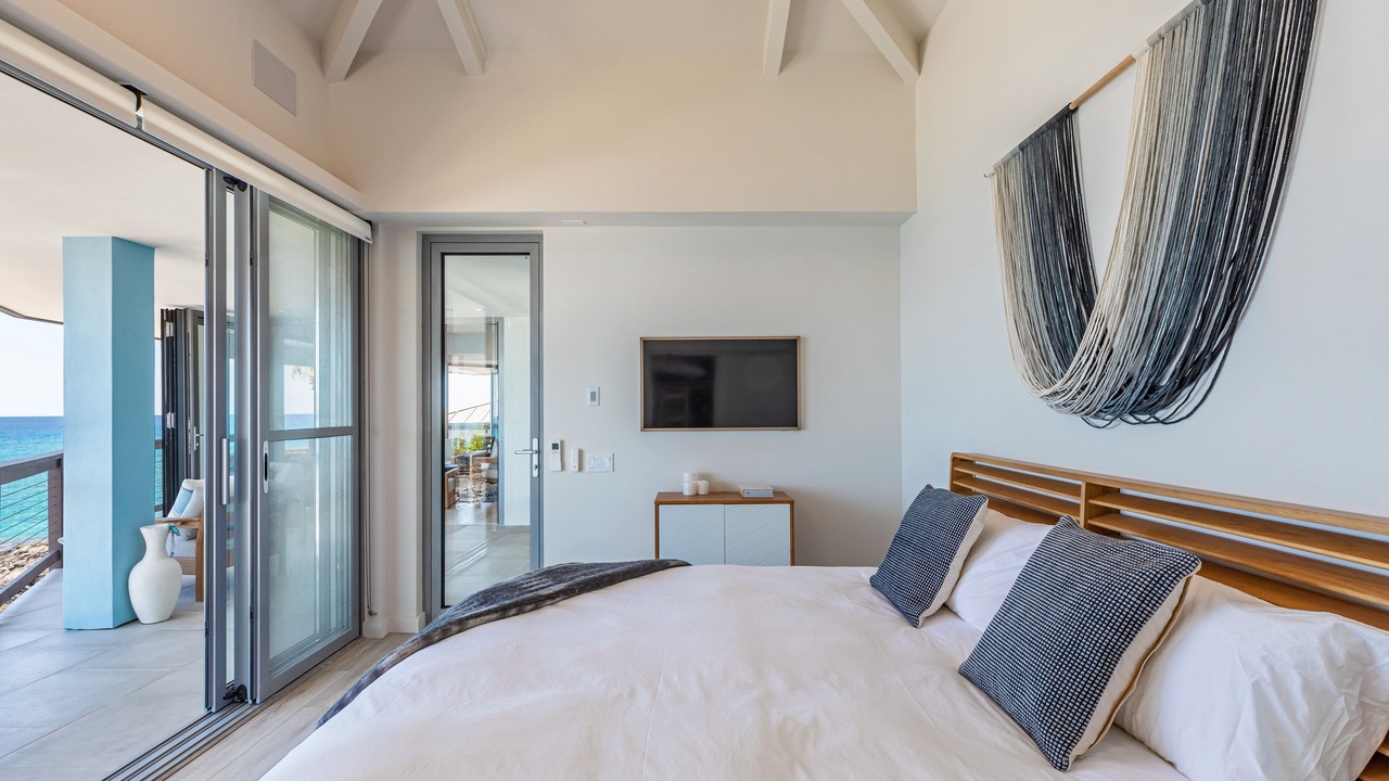 Photo of Bedroom in Kahaluu Bay