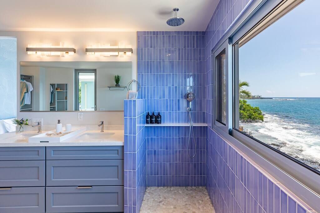 Photo of Others in Kahaluu Bay