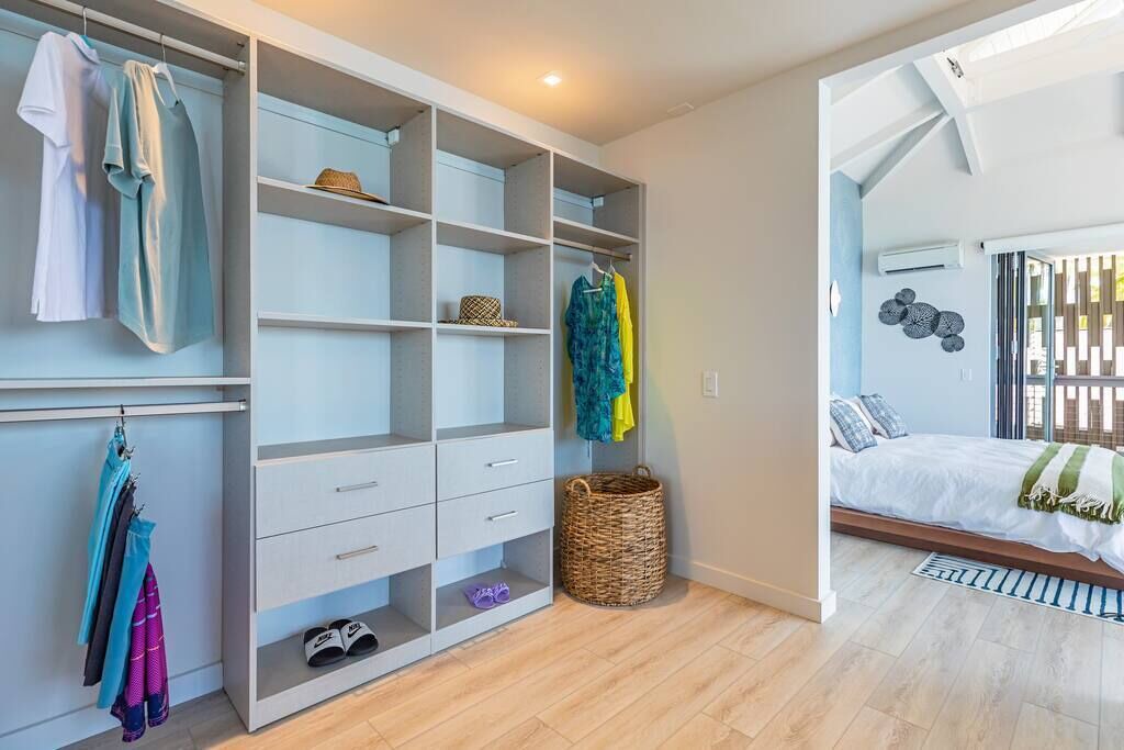 Photo of Others in Kahaluu Bay