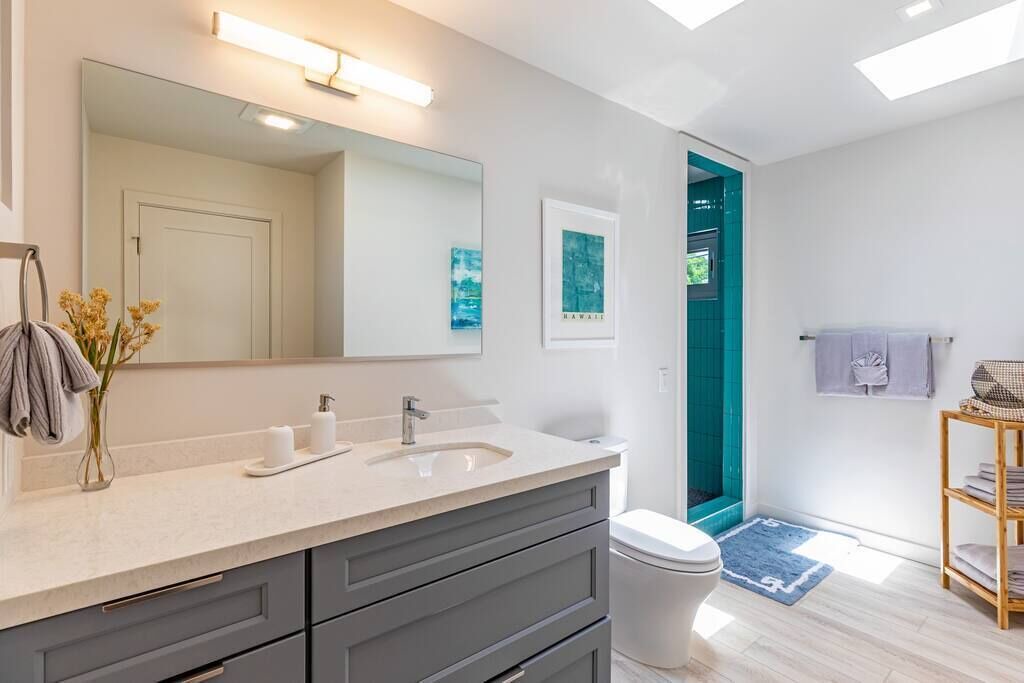 Photo of Others in Kahaluu Bay